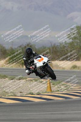 media/Oct-02-2025-Racers Edge (Thu) [[2c91cb6ab3]]/2-A Group/Session 3-Turn 7 (1130am)/